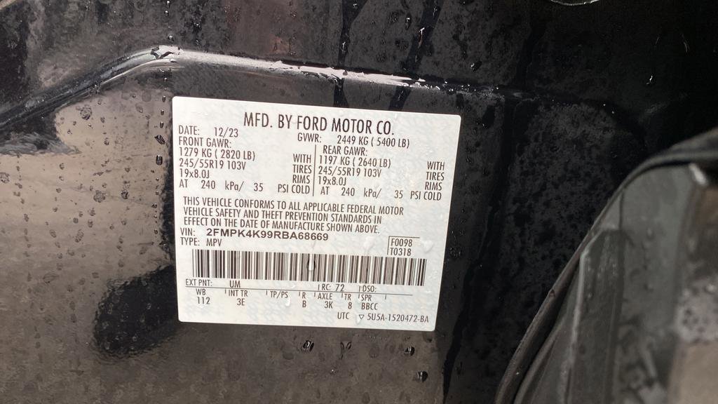 Certified 2024 Ford Edge Titanium AWD/4WD image 28