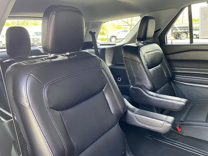 Certified 2023 Ford Explorer Limited w/ Limited Technology Package AWD/4WD image 39