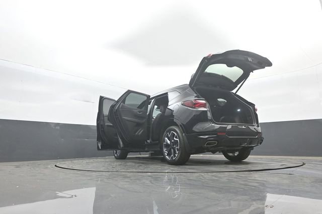 Used 2022 Chevrolet Blazer RS w/ Driver Confidence II Package image 40