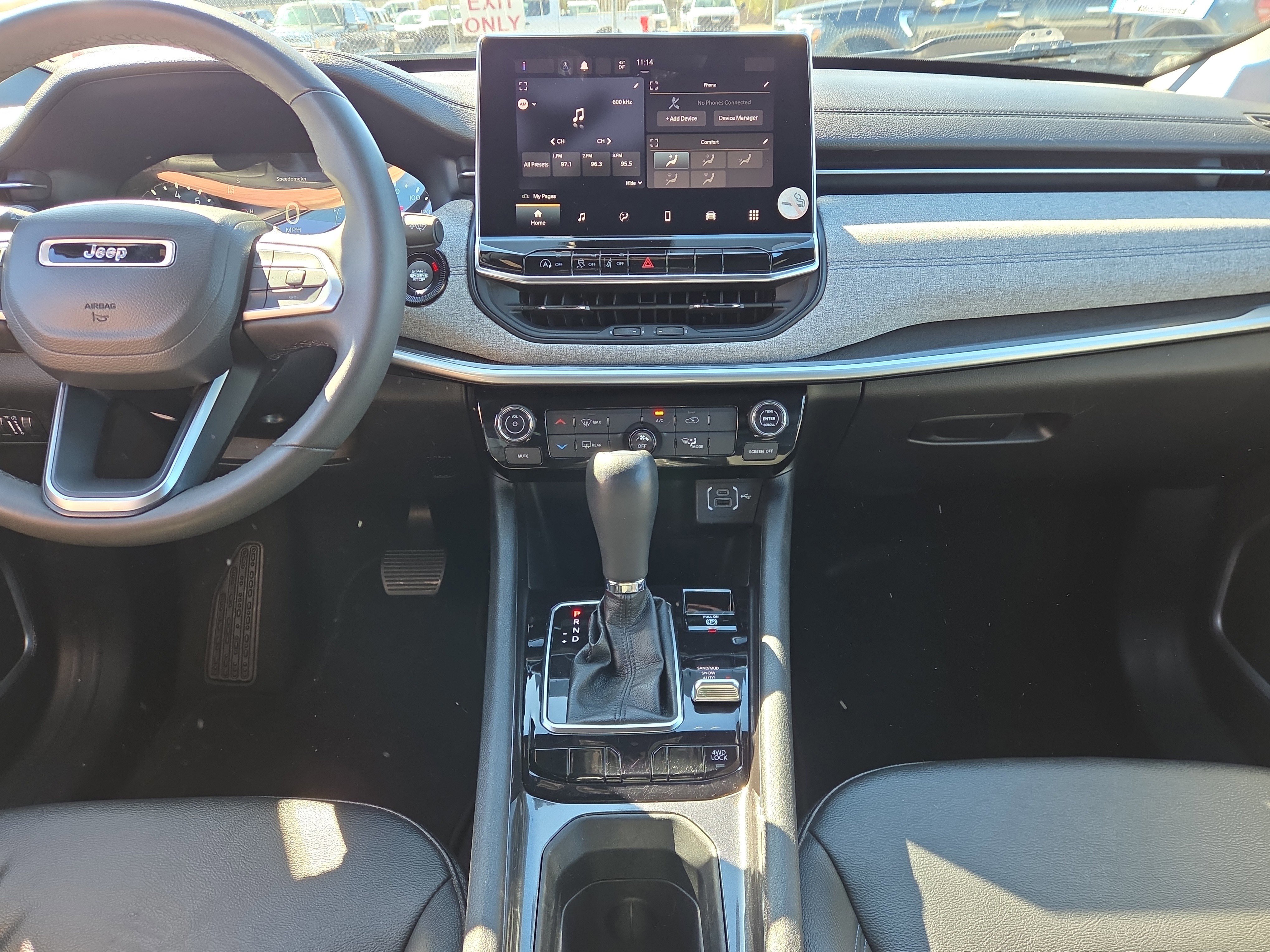 Used 2024 Jeep Compass Latitude image 22