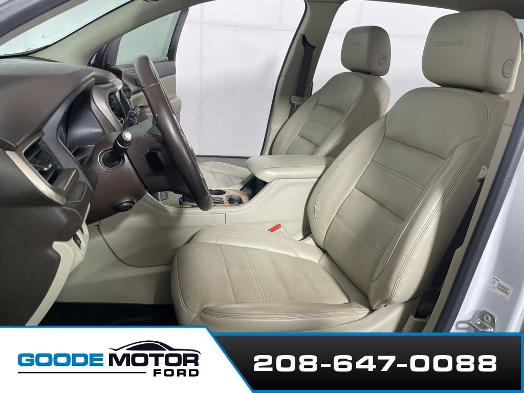 Used 2017 GMC Acadia Denali w/ Technology Package AWD/4WD image 10