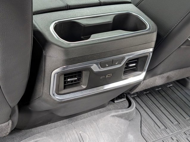 Used 2024 GMC Sierra 3500 Denali w/ Denali Reserve Package AWD/4WD image 18