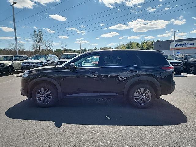 Used 2022 Nissan Pathfinder S AWD/4WD image 8