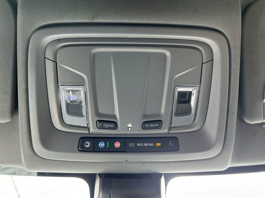 Used 2022 Chevrolet Silverado 1500 Custom w/ LPO, Dark Essentials Package image 18