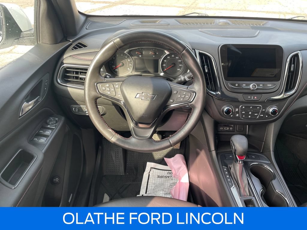 Used 2022 Chevrolet Equinox RS w/ RS Leather Package AWD/4WD image 17