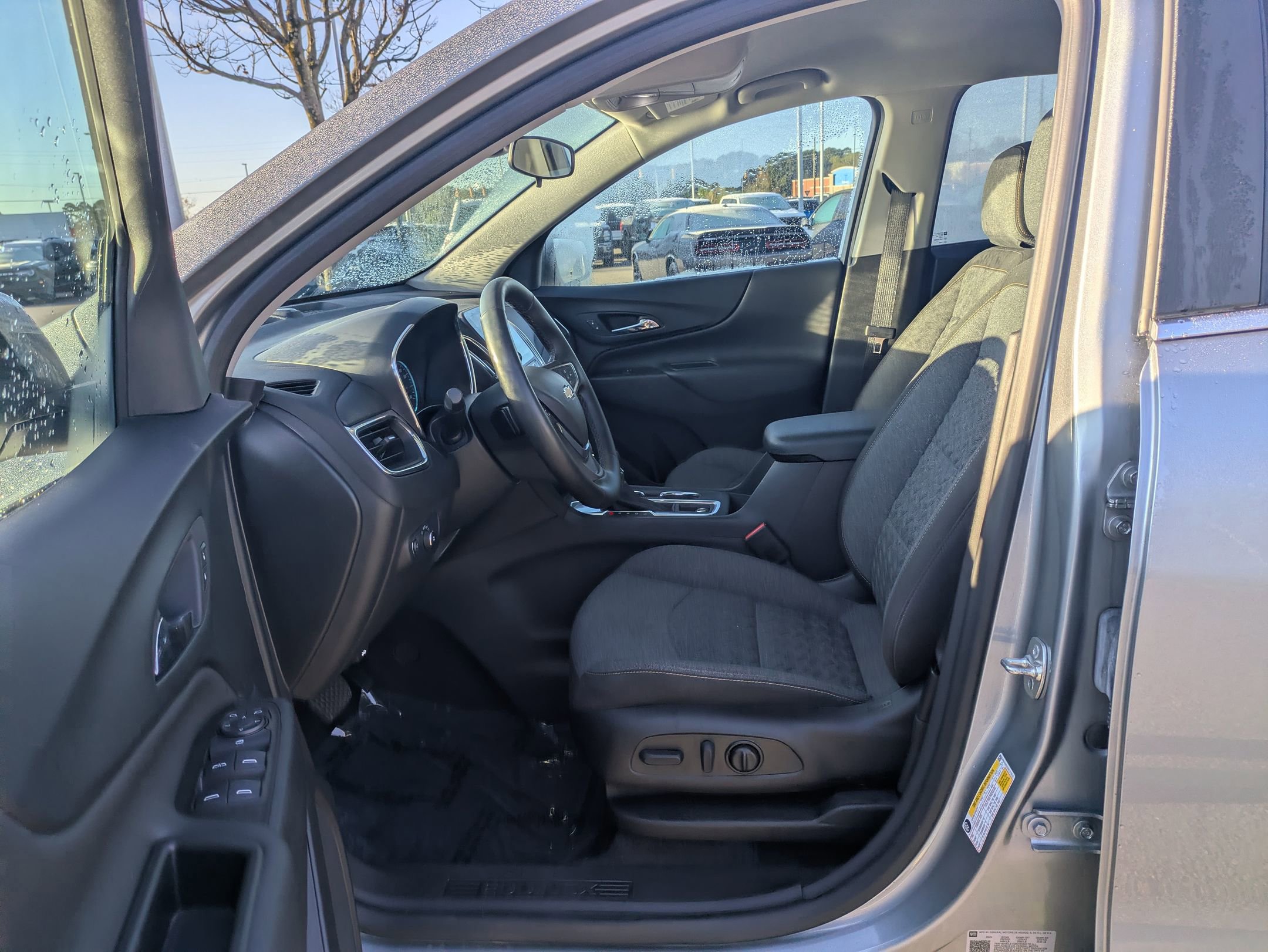 Used 2024 Chevrolet Equinox LT image 15