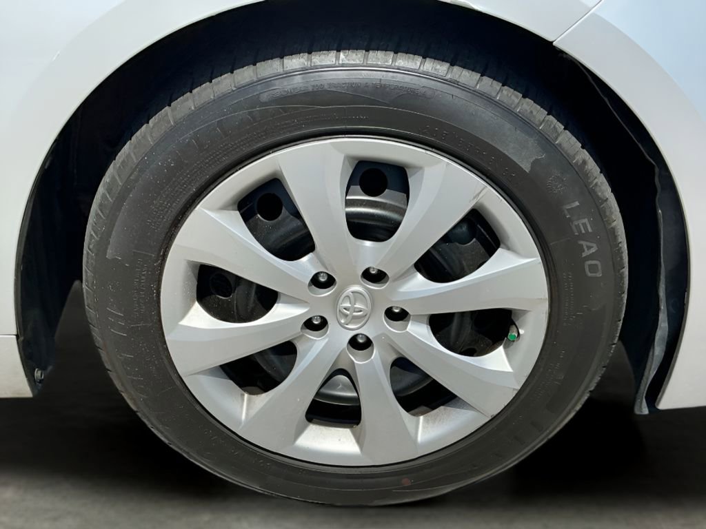 Used 2023 Toyota Corolla LE image 15