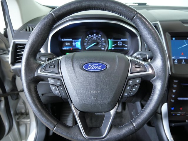 Certified 2018 Ford Edge Titanium w/ Equipment Group 301A AWD/4WD image 29