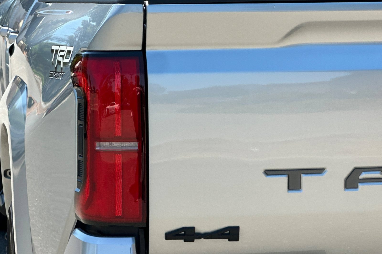 Used 2024 Toyota Tacoma TRD Sport w/ TRD Sport Premium Package AWD/4WD image 48