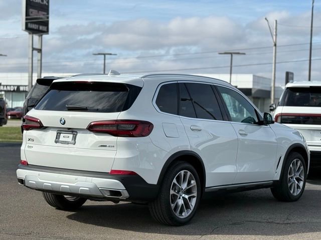 Used 2023 BMW X5 xDrive40i AWD/4WD image 9