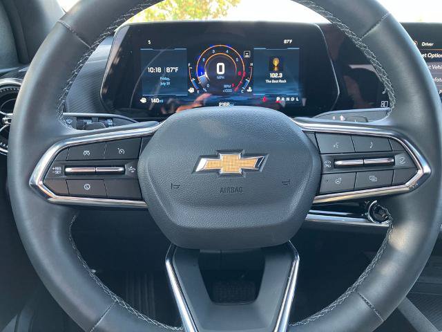 Used 2026 Chevrolet Equinox LT w/ Safety and Technology Package FWD image 23