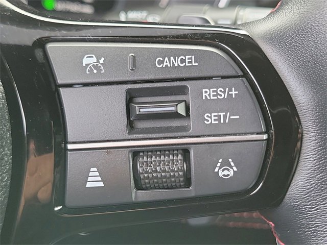 Used 2025 Honda Pilot Black Edition image 9