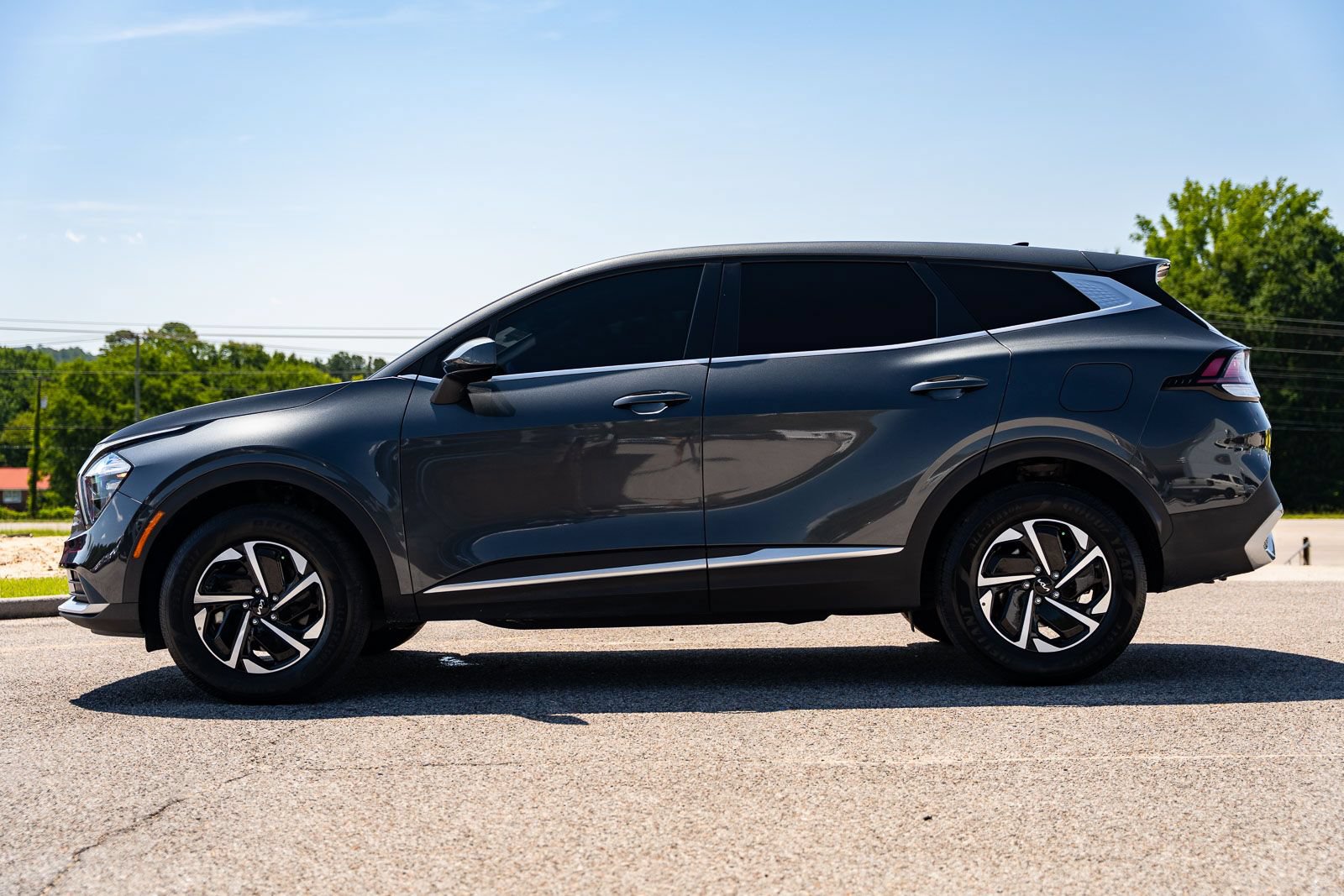 Used 2023 Kia Sportage LX AWD/4WD image 4