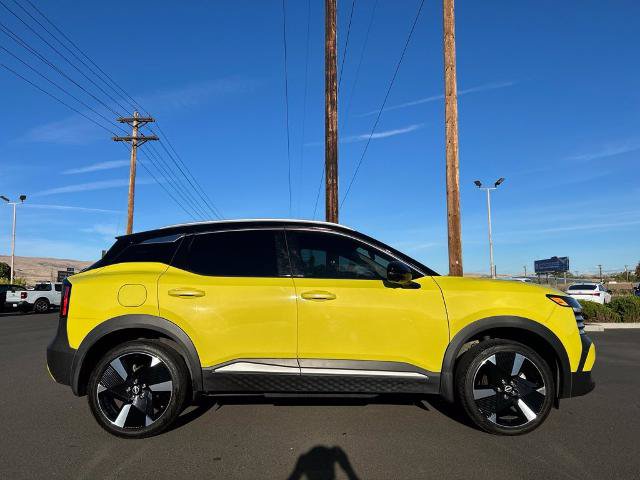 Used 2025 Nissan Kicks SR FWD image 4