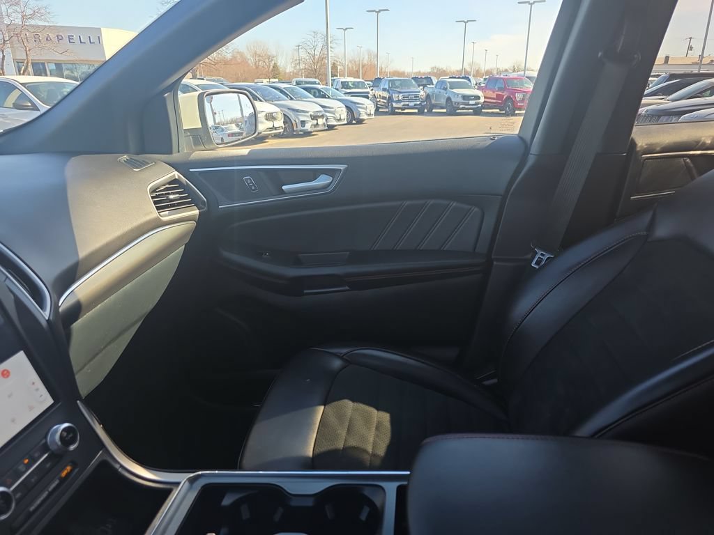 Certified 2024 Ford Edge ST-Line AWD/4WD image 34