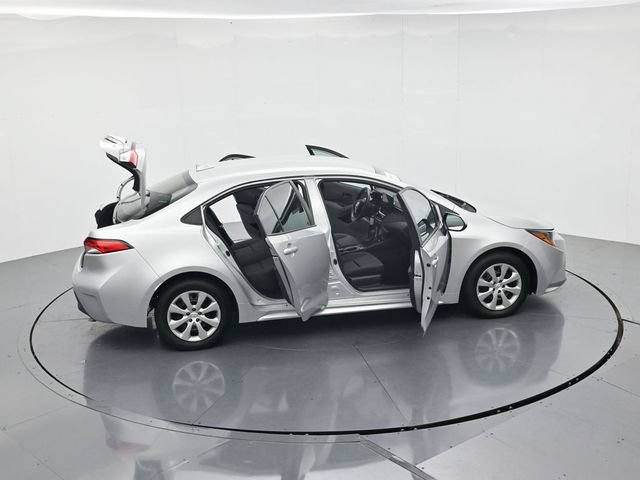 Used 2024 Toyota Corolla LE FWD image 47
