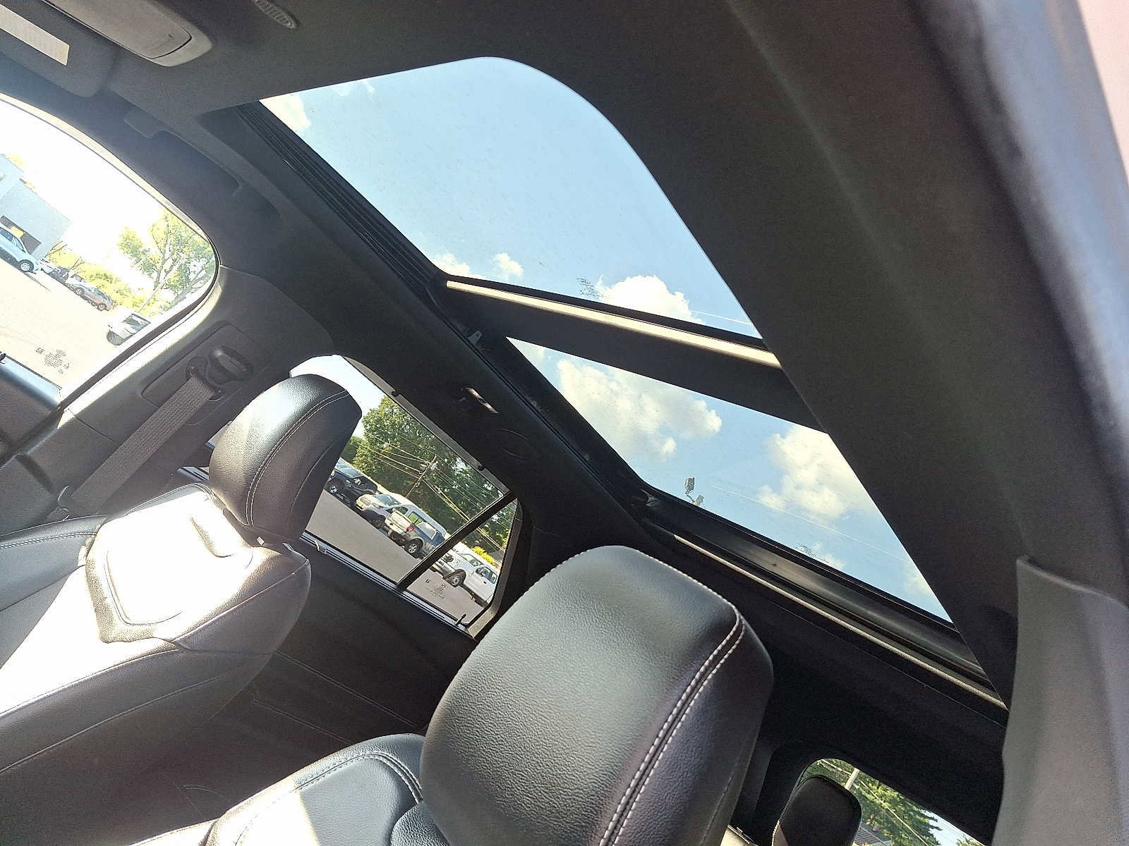 Certified 2021 Ford Explorer ST w/ Equipment Group 401A image 16