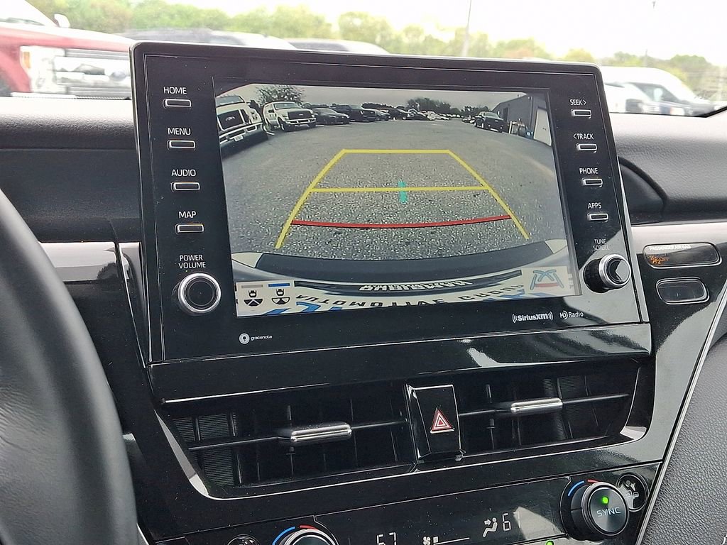 Used 2022 Toyota Camry XSE FWD image 17