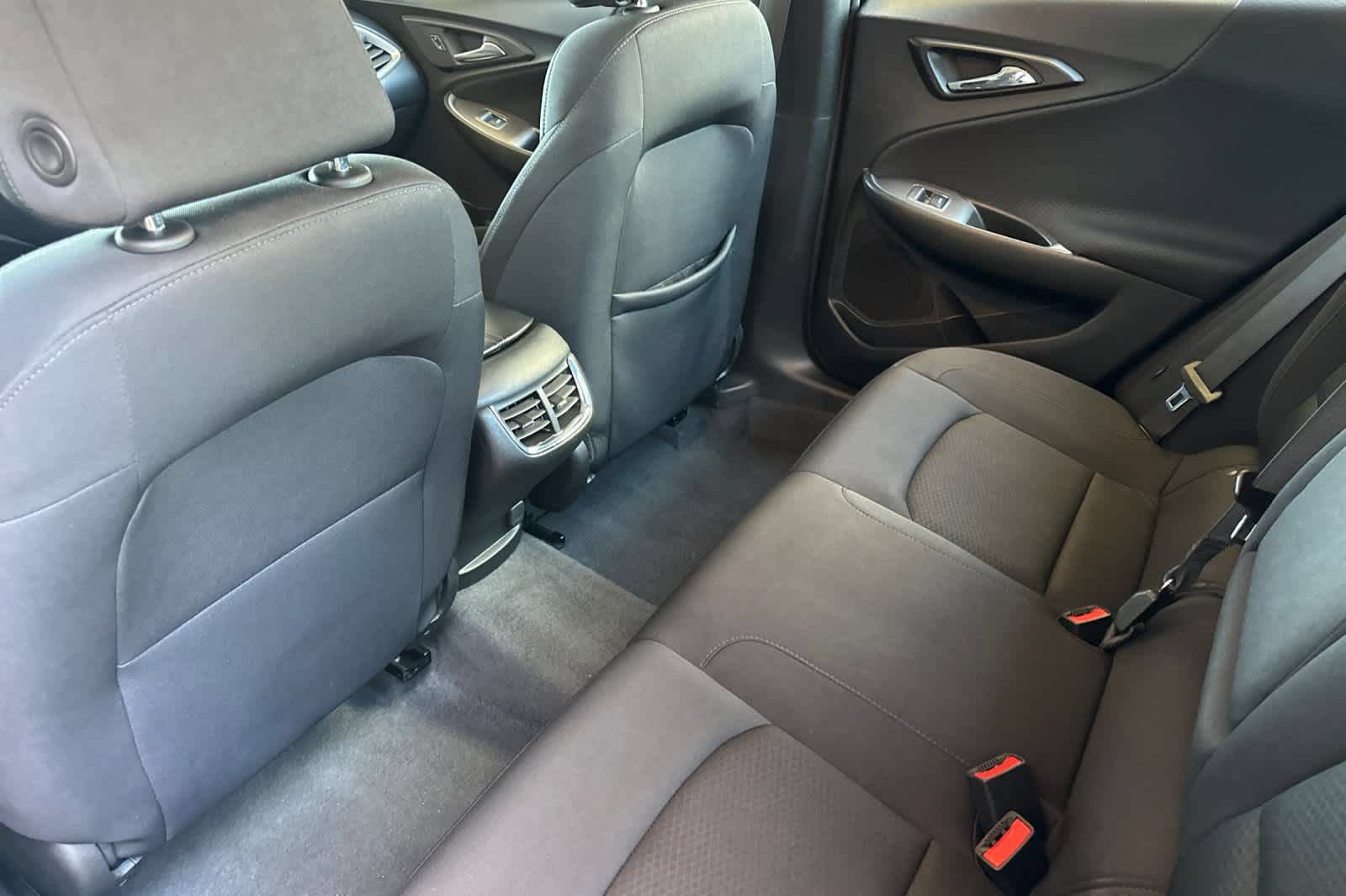 Used 2024 Chevrolet Malibu LT FWD image 4
