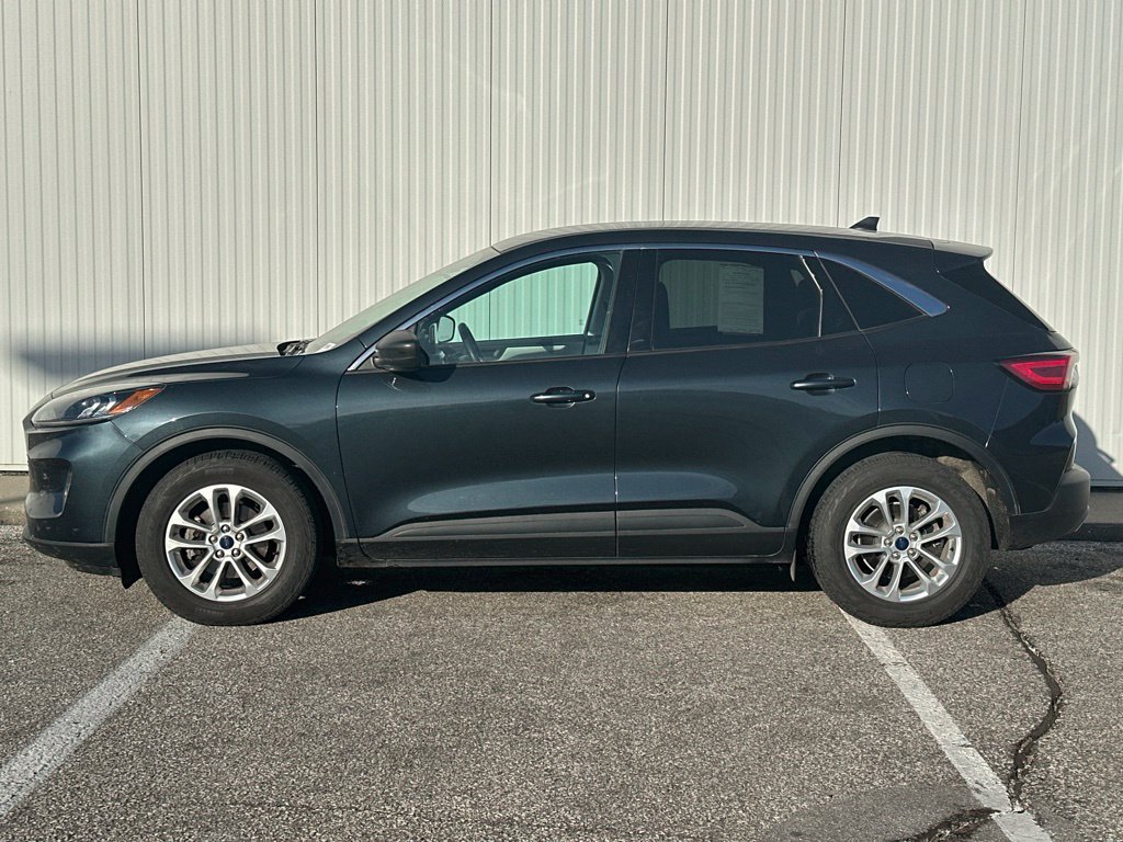Certified 2022 Ford Escape SE FWD image 3