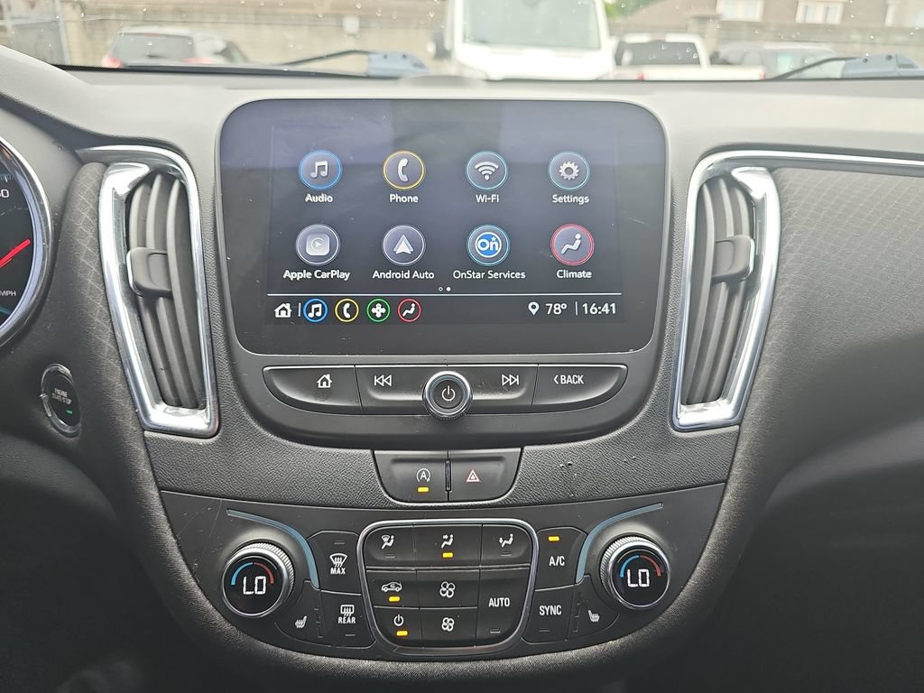 Used 2021 Chevrolet Malibu LT FWD image 19