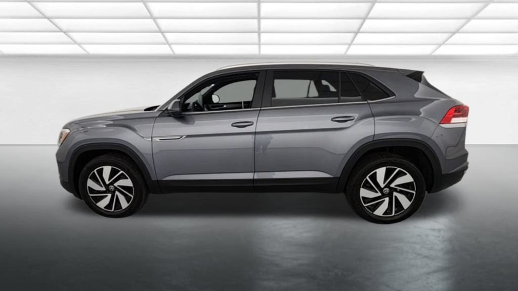 Used 2024 Volkswagen Atlas Cross Sport SE w/ Black Wheel Package AWD/4WD image 5