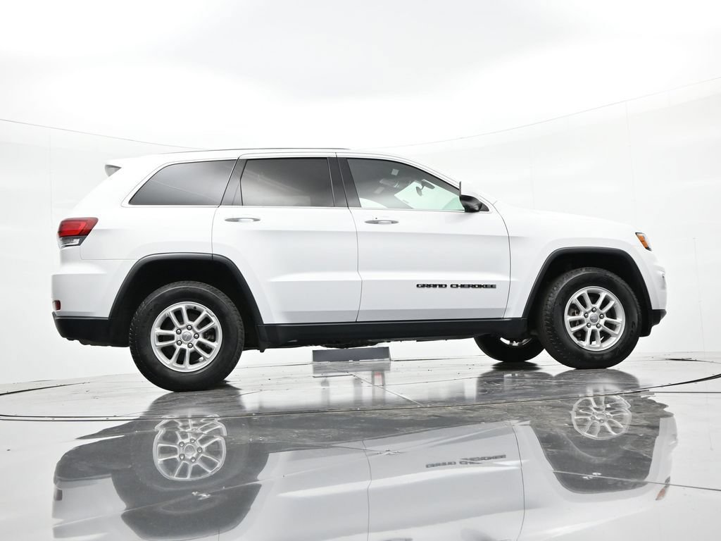 Used 2020 Jeep Grand Cherokee Laredo AWD/4WD image 26
