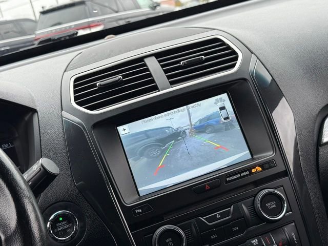 Certified 2017 Ford Explorer XLT w/ Equipment Group 202A image 16