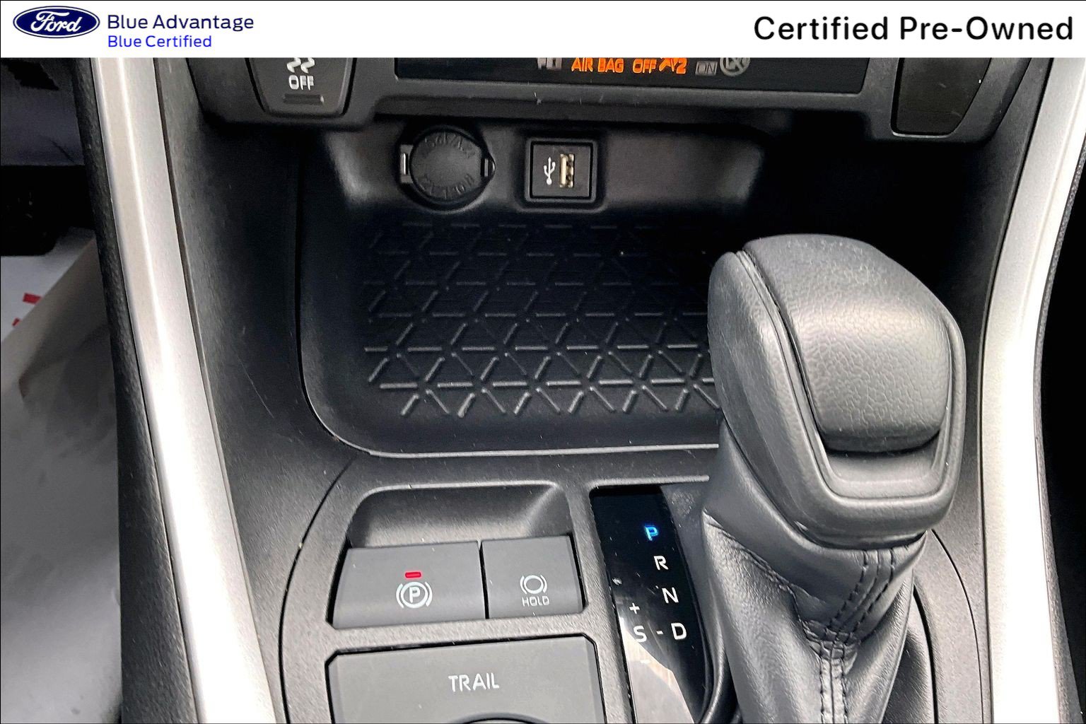 Used 2024 Toyota RAV4 LE AWD/4WD image 33