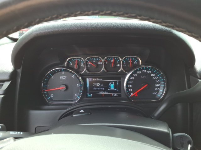 Used 2018 Chevrolet Suburban LT AWD/4WD image 25