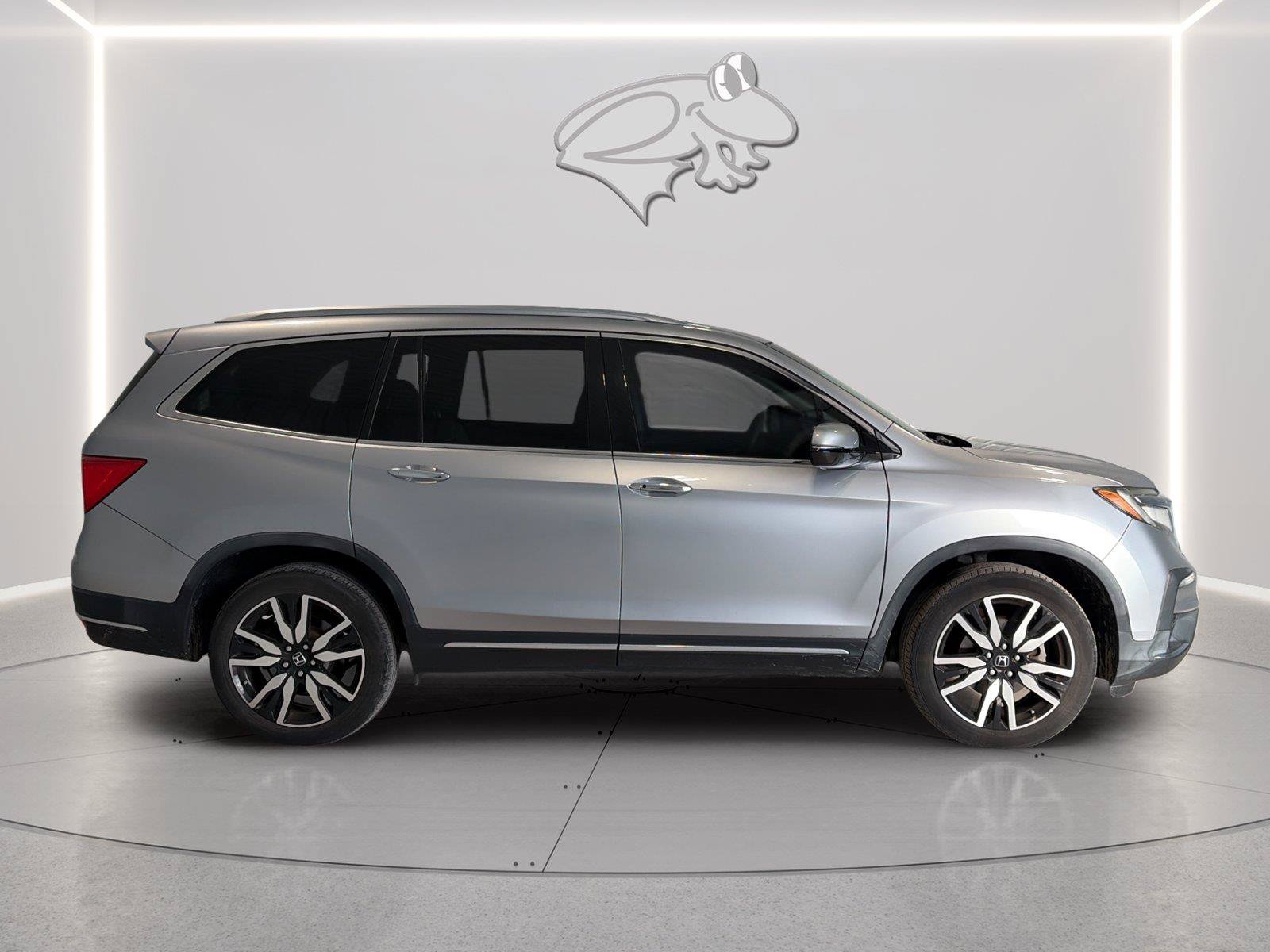Used 2019 Honda Pilot Touring image 6