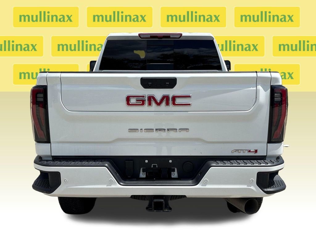 Used 2025 GMC Sierra 2500 AT4 AWD/4WD image 8