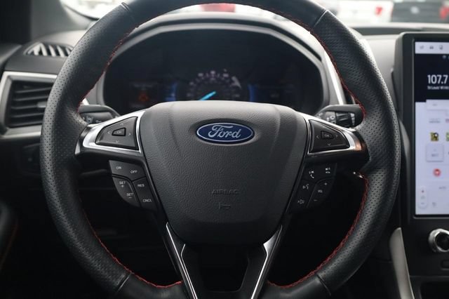 Certified 2024 Ford Edge ST-Line AWD/4WD image 7