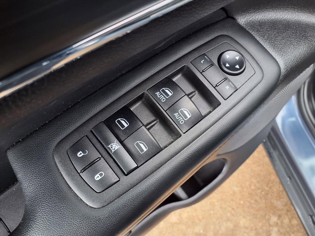 Used 2021 Jeep Grand Cherokee Limited w/ Trailer Tow Group IV image 23