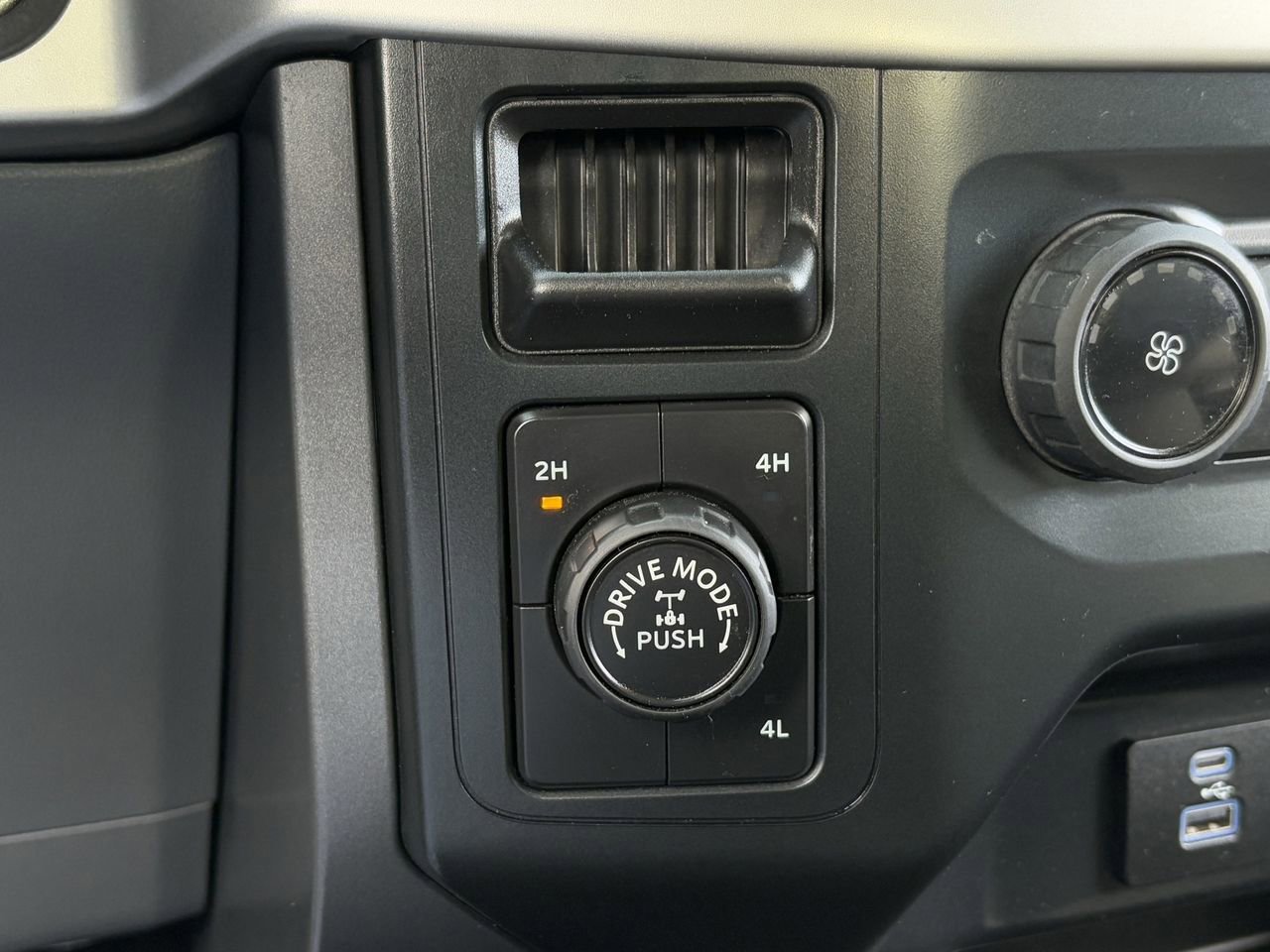 Certified 2022 Ford F150 XLT image 21