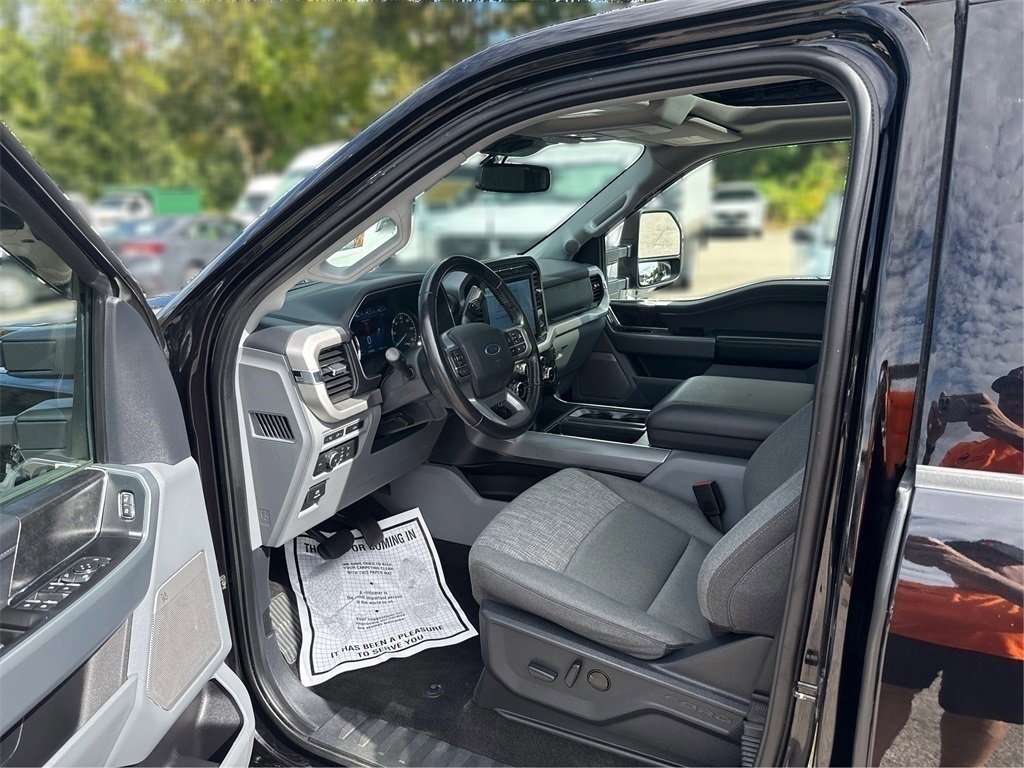 Certified 2022 Ford F150 XLT w/ Equipment Group 302A High image 9