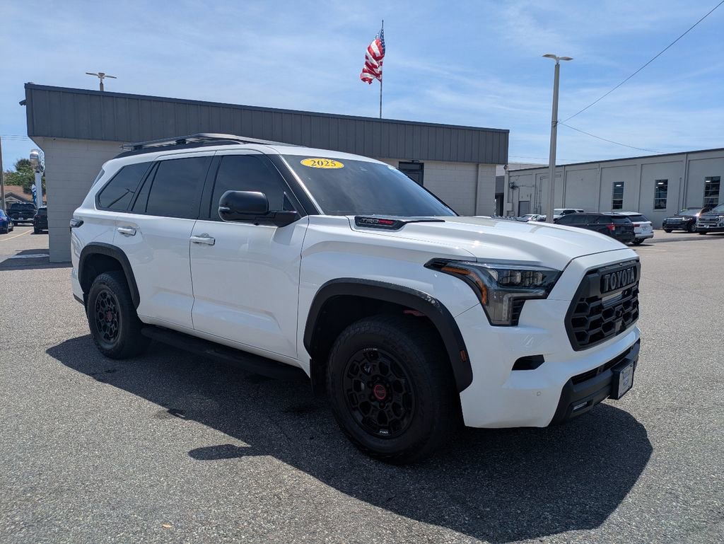 Used 2025 Toyota Sequoia TRD Pro AWD/4WD image 4
