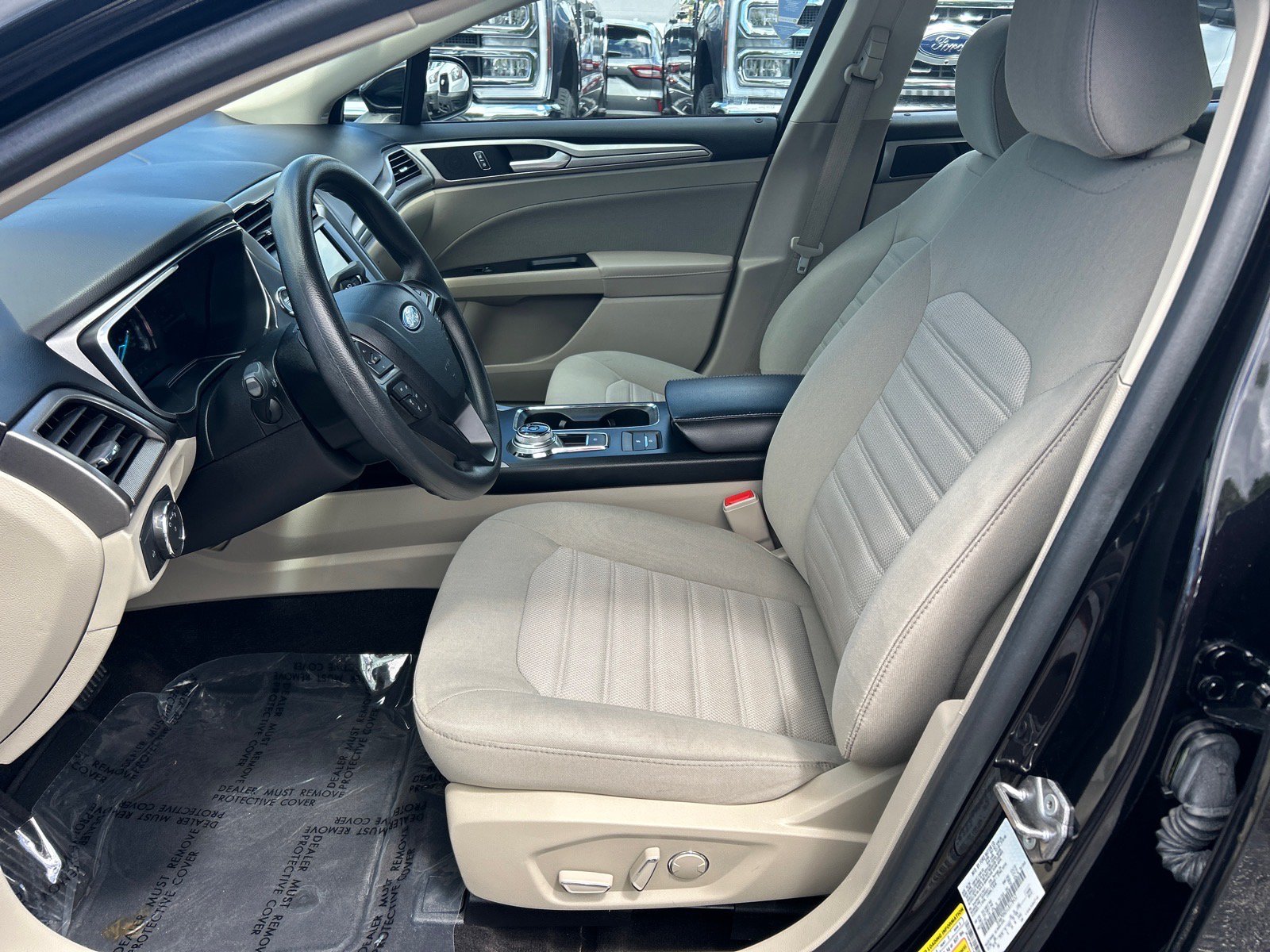 Certified 2020 Ford Fusion SE FWD image 8