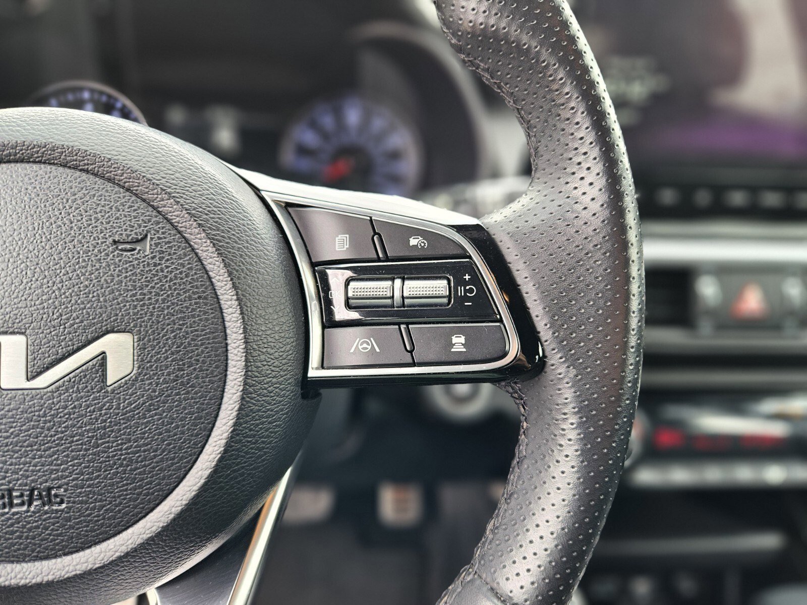 Used 2024 Kia Forte GT-Line image 29