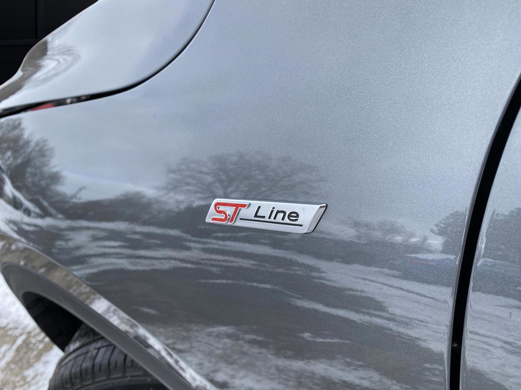 Certified 2025 Ford Escape ST-Line Select image 46