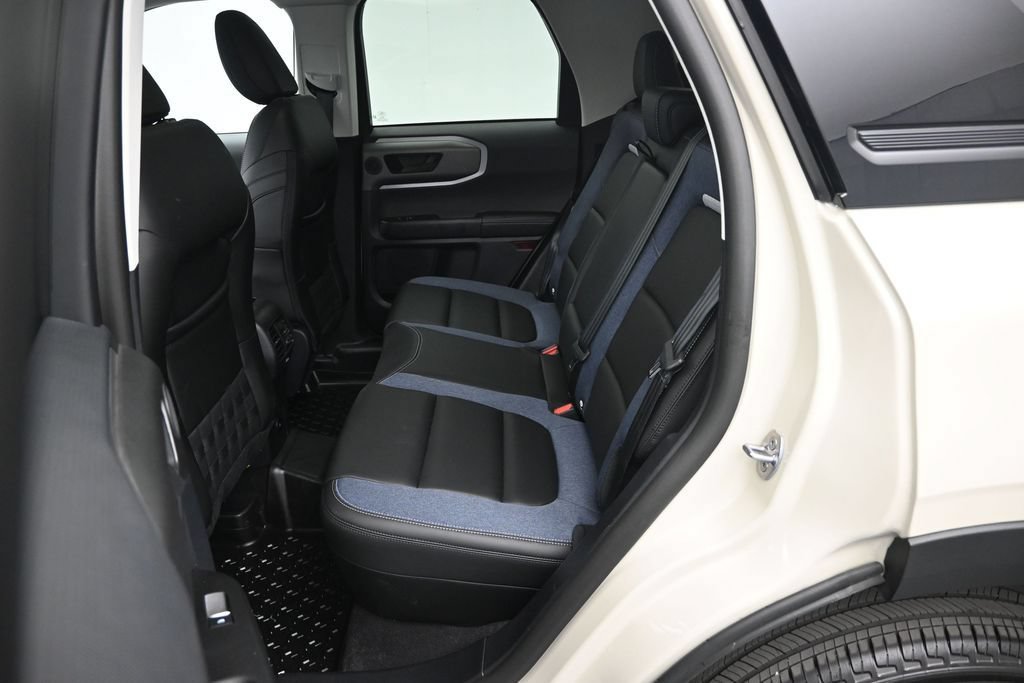 Certified 2025 Ford Bronco Sport Outer Banks w/ Outer Banks Tech Package+ AWD/4WD image 12