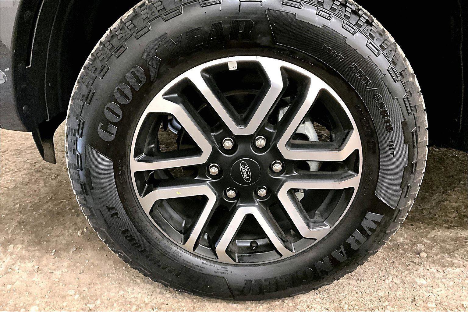 Certified 2024 Ford Ranger Lariat w/ Advanced Towing Package image 10