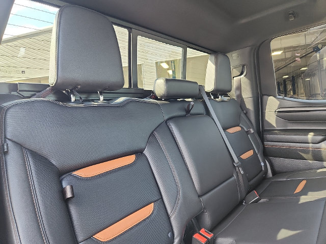 Used 2025 GMC Sierra 1500 AT4 w/ AT4 Premium Package AWD/4WD image 29