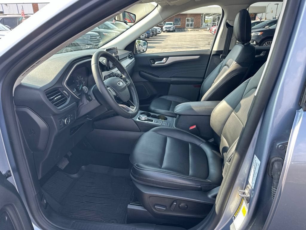 Certified 2022 Ford Escape SEL FWD image 14