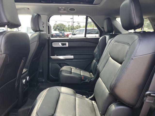 Certified 2021 Ford Explorer Limited w/ Equipment Group 301A AWD/4WD image 33