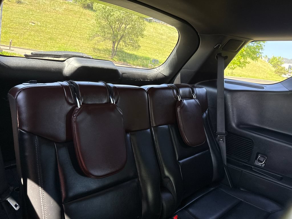 Certified 2020 Ford Explorer Platinum w/ Premium Technology Package AWD/4WD image 30