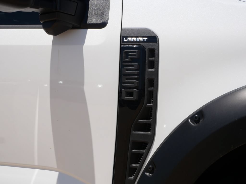 Certified 2024 Ford F250 Lariat w/ Lariat Ultimate Package AWD/4WD image 8