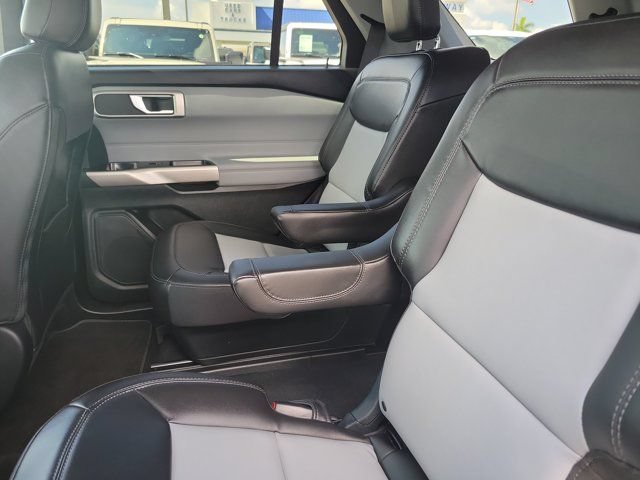 Certified 2023 Ford Explorer XLT w/ Equipment Group 202A RWD image 16
