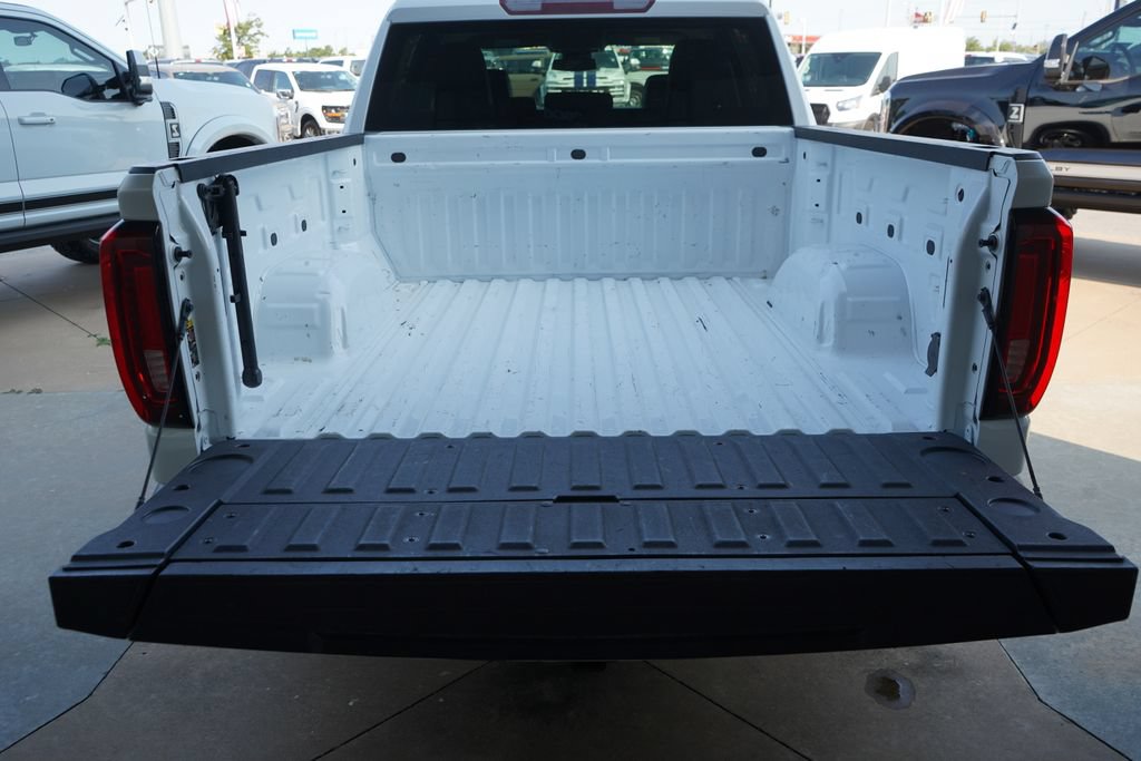 Used 2025 GMC Sierra 1500 SLT RWD image 16