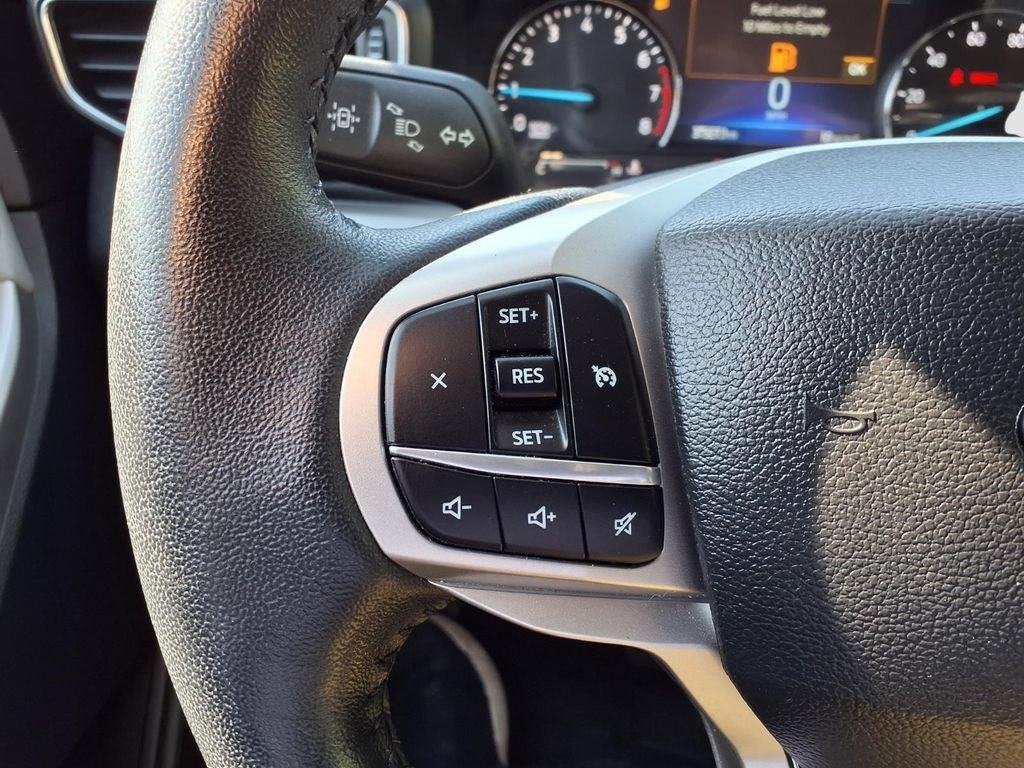 Certified 2023 Ford Explorer XLT w/ Equipment Group 202A AWD/4WD image 18
